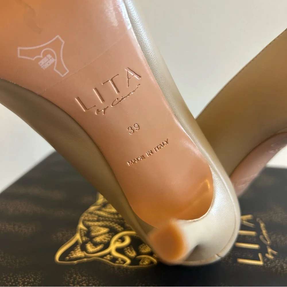 Lita by Ciara Leather Solid Pointed Toe Pump in Sand Made in Italy Size 39
